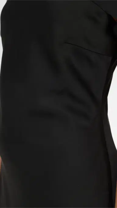 Runaway the Label Viola One houlder Maxi Dress Noir | Thumbnail 6 Runaway the Label Viola One houlder Maxi Dress Noir | Thumbnail 6