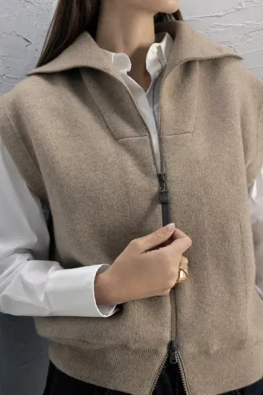 Brunello Cucinelli Zip Front Cardigan Vest | Thumbnail 3