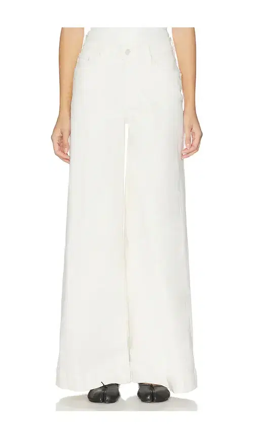 Lil Petite Mid Rise Headliner Sneak Jeans