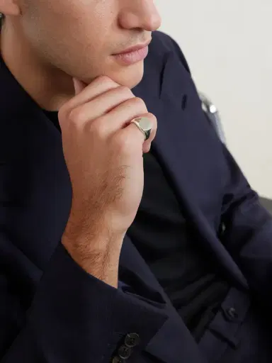 DEAKIN & FRANCIS Sterling Silver Signet Ring - Men | Thumbnail 4 DEAKIN & FRANCIS Sterling Silver Signet Ring - Men | Thumbnail 4