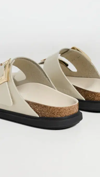 Birkenstock Arizona Droplet Buckle High Shine Sandals Ecru 41 | Thumbnail 4 Birkenstock Arizona Droplet Buckle High Shine Sandals Ecru 41 | Thumbnail 4