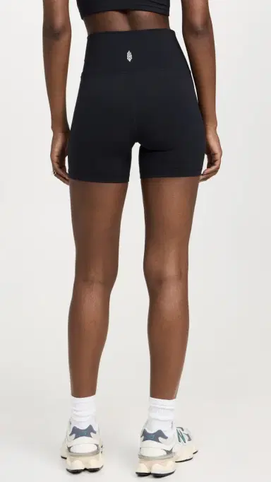 FP Movement Never Better Bike Shorts Black | Thumbnail 3