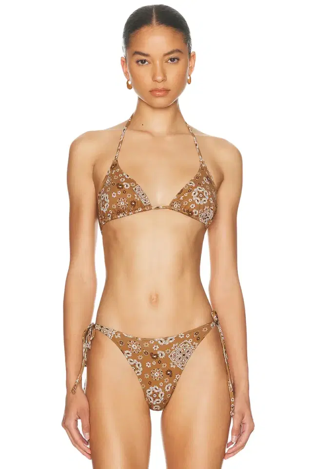 SKIMS Signature Swim Triangle Bikini Top
