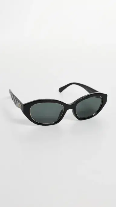 Tory Burch Kira Irregular Sunglasses Black One Size | Thumbnail 4 Tory Burch Kira Irregular Sunglasses Black One Size | Thumbnail 4