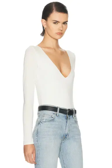 KYE V Long Sleeve Top | Thumbnail 2