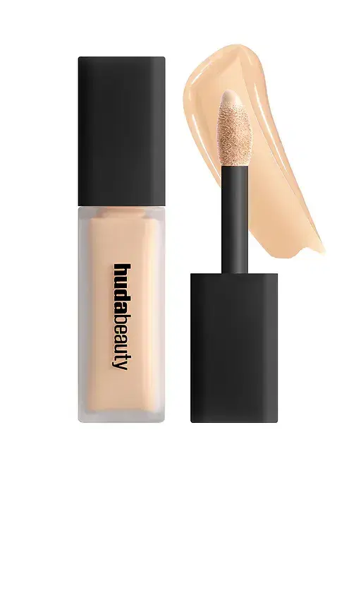 Huda Beauty Faux Filter Luminous Matte Concealer