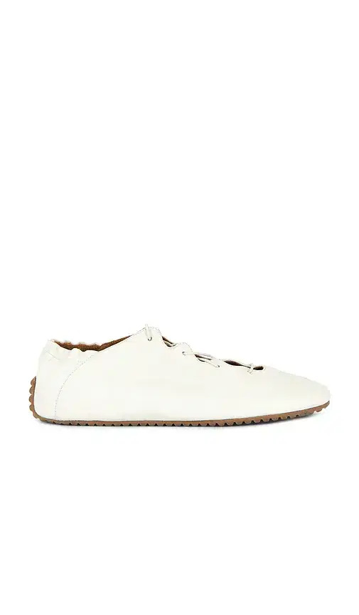 Odissi Milly Scallop Flat