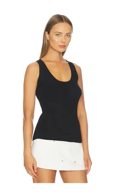 RENGGLI Scoop Neck Rib Tank | Thumbnail 2