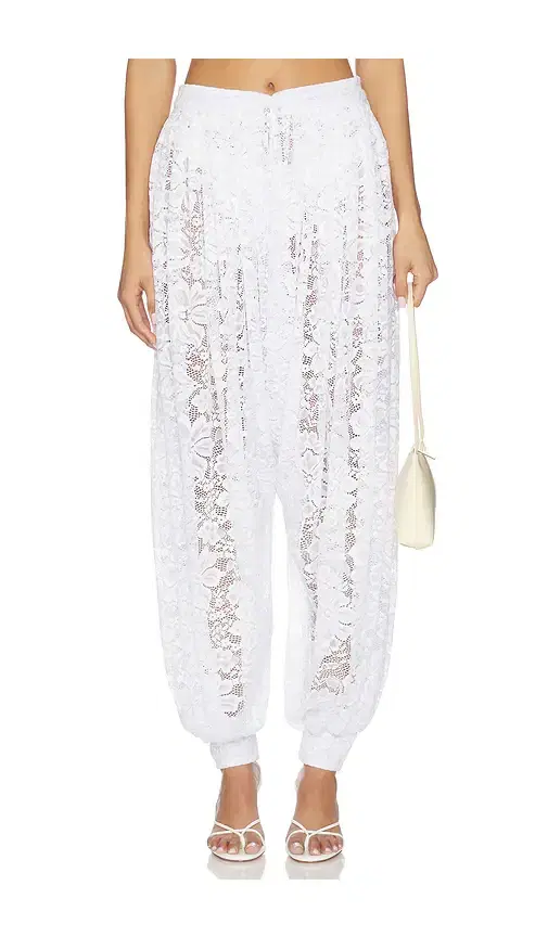 Mariandree Gaitan Lia Pant