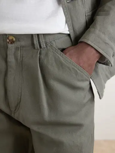 Brunello Cucinelli Straight-Leg Pleated Cotton and Linen-Blend Trousers - Men | Thumbnail 6