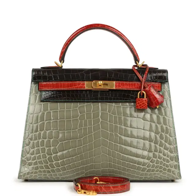 hermes Pre-owned Hermes Special Order (HSS) Kelly Sellier 32 Graphite, Gris Tourterelle and Geranium Shiny Niloticus Crocodile Brushed Gold Hardware