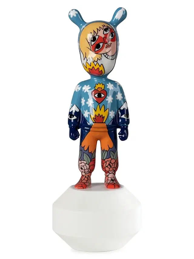 Lladro The Guest by Ricardo Cavolo