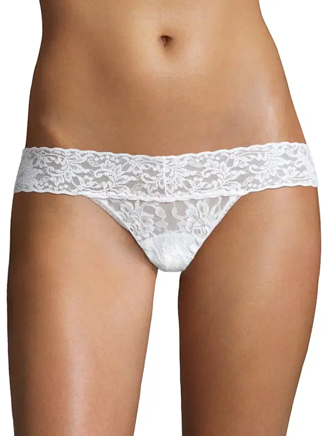 Hanky Panky Women's Signature Lace Low-Rise Thong - White