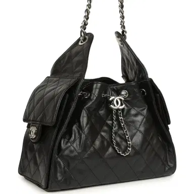 Chanel Chanel Small 25 Hobo Bag Black Shiny Aged Crumpled Calfskin Silver Hardware | Thumbnail 2 Chanel Chanel Small 25 Hobo Bag Black Shiny Aged Crumpled Calfskin Silver Hardware | Thumbnail 2