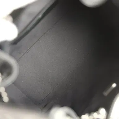 Chanel Chanel Small 25 Hobo Bag Black Shiny Aged Crumpled Calfskin Silver Hardware | Thumbnail 8 Chanel Chanel Small 25 Hobo Bag Black Shiny Aged Crumpled Calfskin Silver Hardware | Thumbnail 8