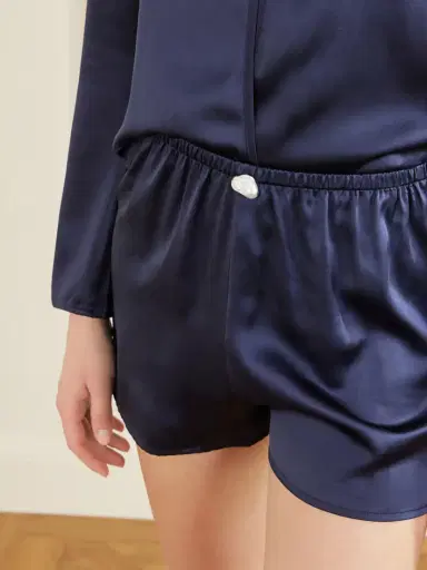 SARA CRISTINA Playa Silk Shorts | Thumbnail 4