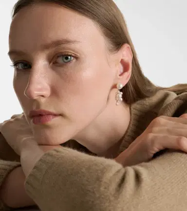 Sophie Bille Brahe Botticelli 14kt gold earrings with pearls | Thumbnail 4 Sophie Bille Brahe Botticelli 14kt gold earrings with pearls | Thumbnail 4