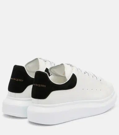 McQueen Oversized leather sneakers | Thumbnail 3
