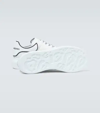 Alexander McQueen Oversized leather sneakers | Thumbnail 5 Alexander McQueen Oversized leather sneakers | Thumbnail 5