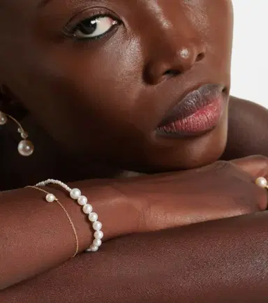 Sophie Bille Brahe Petite Peggy 14kt gold bracelet with freshwater pearls | Thumbnail 3