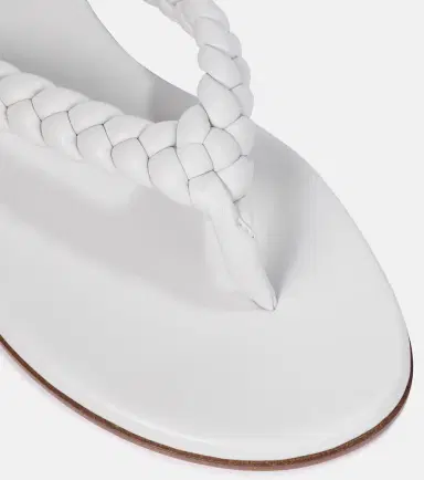Gianvito Rossi Tropea leather thong sandals | Thumbnail 2