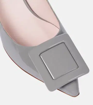 Roger Vivier Viv' In The City patent leather pumps | Thumbnail 3