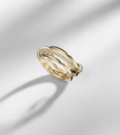 Spinelli Kilcollin Sonny 18kt yellow gold linked rings with diamonds | Thumbnail 4