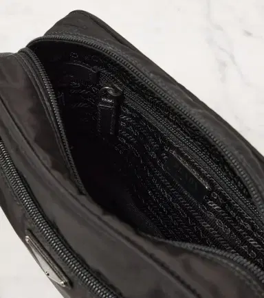 Prada Re-Nylon Small shoulder bag | Thumbnail 3 Prada Re-Nylon Small shoulder bag | Thumbnail 3