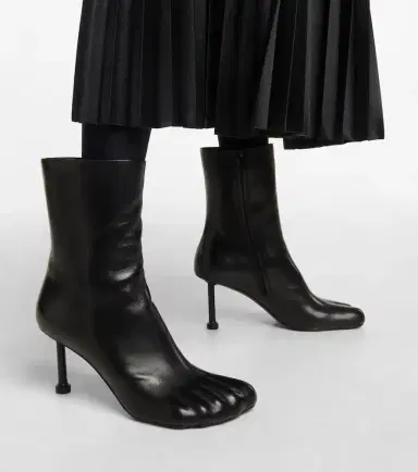 Balenciaga Fetish leather ankle boots | Thumbnail 5 Balenciaga Fetish leather ankle boots | Thumbnail 5