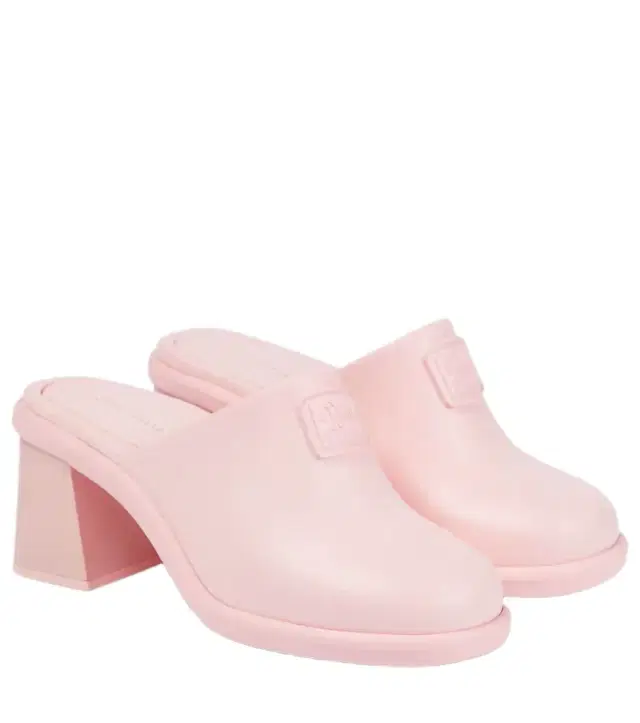 Logo clogs
