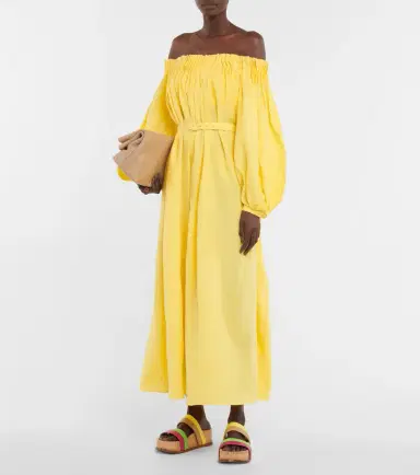 Gabriela Hearst Martha off-shoulder linen maxi dress | Thumbnail 3