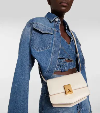 Alaïa Alaïa Le Papa Small leather crossbody bag | Thumbnail 5 Alaïa Alaïa Le Papa Small leather crossbody bag | Thumbnail 5
