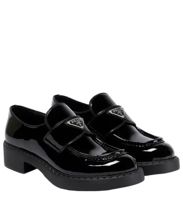 Logo patent leather loafers