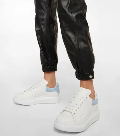 Alexander McQueen Oversized leather sneakers | Thumbnail 5 Alexander McQueen Oversized leather sneakers | Thumbnail 5