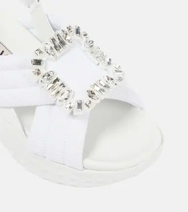 Roger Vivier Viv' Run embellished slingback sandals | Thumbnail 4 Roger Vivier Viv' Run embellished slingback sandals | Thumbnail 4