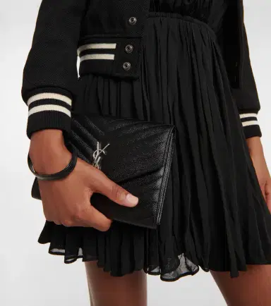 Saint Laurent Cassandre leather clutch | Thumbnail 4
