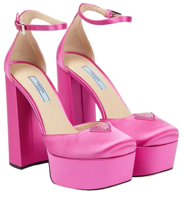 Satin platform pumps