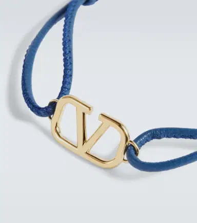 Valentino Garavani VLogo Signature leather bracelet | Thumbnail 4 Valentino Garavani VLogo Signature leather bracelet | Thumbnail 4