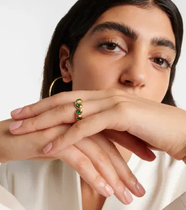 Octavia Elizabeth Nesting Gem 18kt gold eternity ring with emeralds | Thumbnail 2