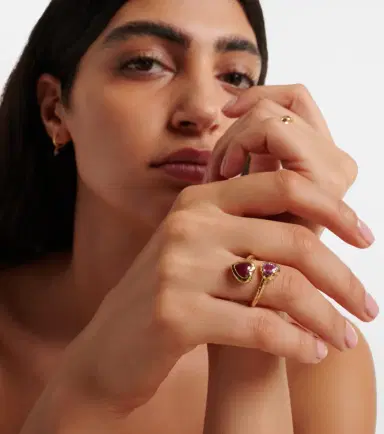 Octavia Elizabeth Moi and Toi 18kt gold ring with sapphires and rubies | Thumbnail 2