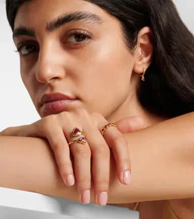 Octavia Elizabeth Nesting Gem 18kt gold eternity ring with rubies | Thumbnail 2
