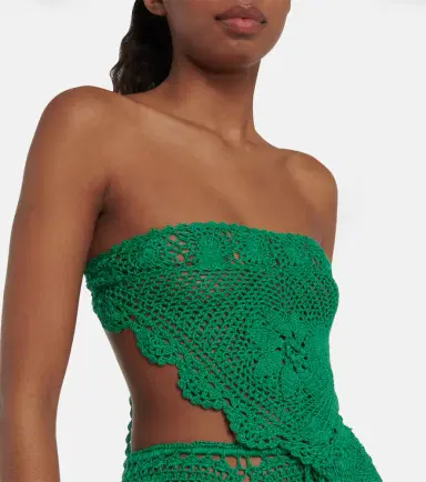 Anna Kosturova Triangular crochet top | Thumbnail 2