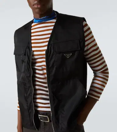 Prada Re-Nylon V-neck vest | Thumbnail 2