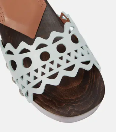 Alaïa Alaïa Vienne leather and wood slides | Thumbnail 6