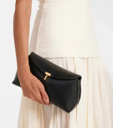 TOTEME T-Lock Small leather clutch | Thumbnail 4 TOTEME T-Lock Small leather clutch | Thumbnail 4