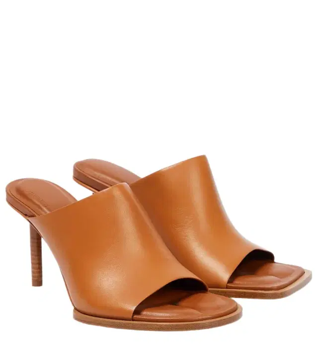 Jacquemus Les Mules Carrés Ronds leather mules