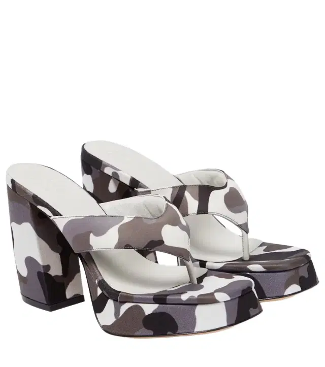 Gia Borghini Gia 17 Uni camouflage platform thong sandals