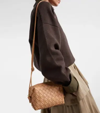 Bottega Veneta Loop Mini leather camera bag | Thumbnail 3