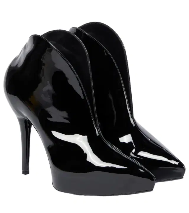 Alaia Alaïa Booties Slick patent leather ankle boots