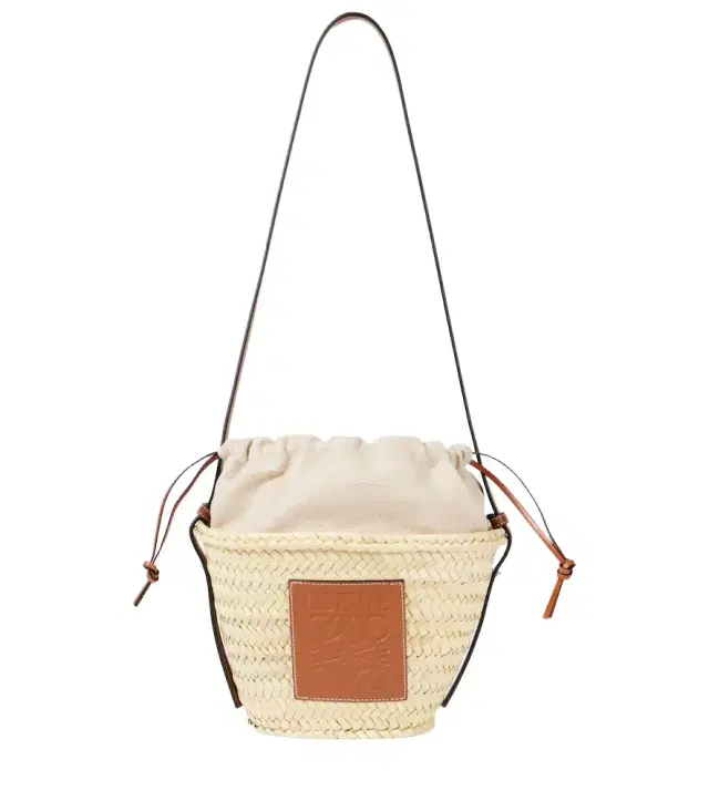 Paula's Ibiza Anagram woven shoulder bag